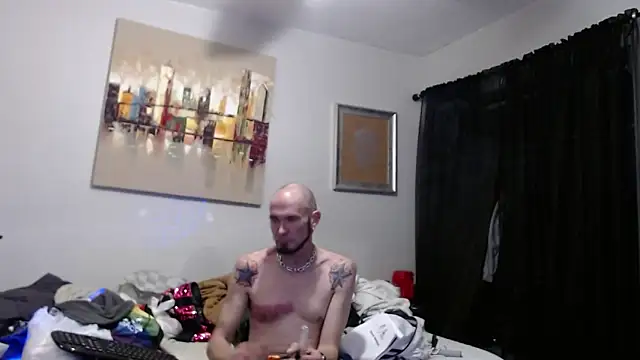 Snapshot of TommyDoggg chatting on 1, 5, 2026 TommyDoggg online show from 1, 5, 2026
