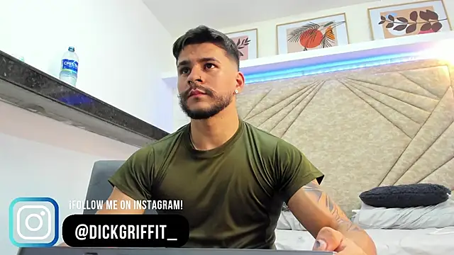 Snapshot of DickGriffith_ chatting on 13, 2, 2025 DickGriffith online show from 13, 2, 2025