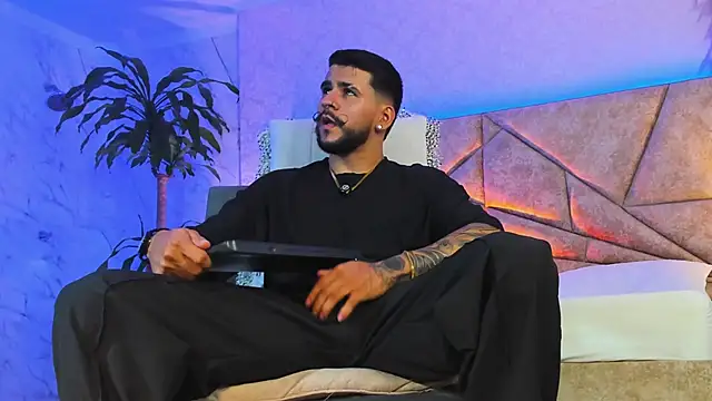 Snapshot of DickGriffith_ chatting on 5, 10, 2025 DickGriffith online show from 5, 10, 2025