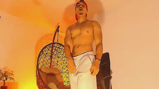 Snapshot of RyanGreys chatting on 1, 10, 2025 RyanGreys online show from 1, 10, 2025