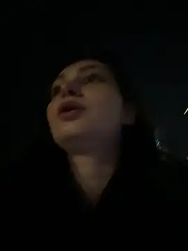 Snapshot of lunalovelee chatting on 21, 4, 2026 lunalovelee online show from 21, 4, 2026