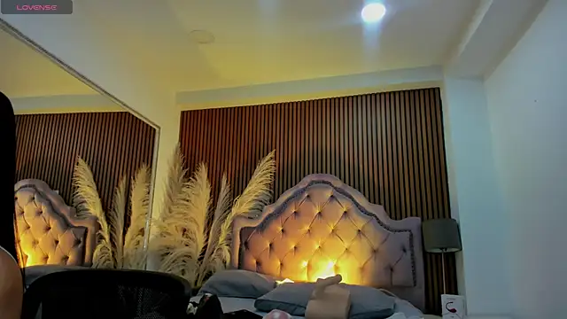 EmiliaRose  online show from 14, 12, 2025