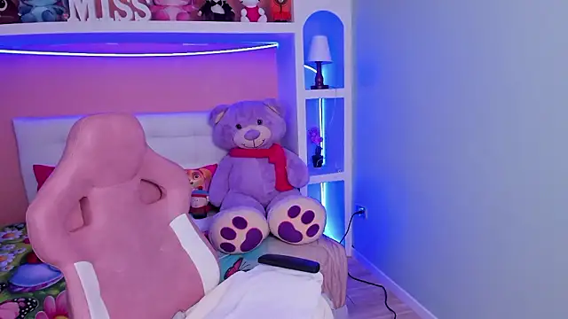 Snapshot of miss___megan chatting on 28, 2, 2026 miss megan online show from 28, 2, 2026