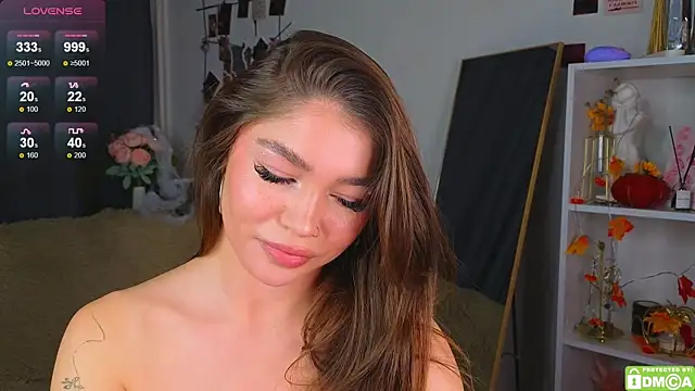 Caroline  Brown online show from 5, 11, 2025