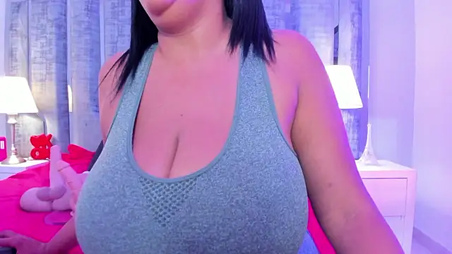 Ciara Benet online show from 5, 2, 2026