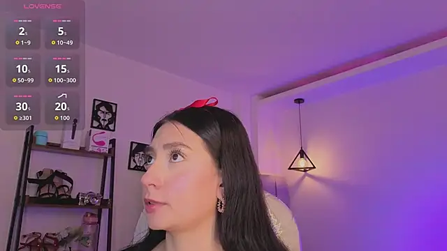 Miller Vanessa  online show from 26, 11, 2025