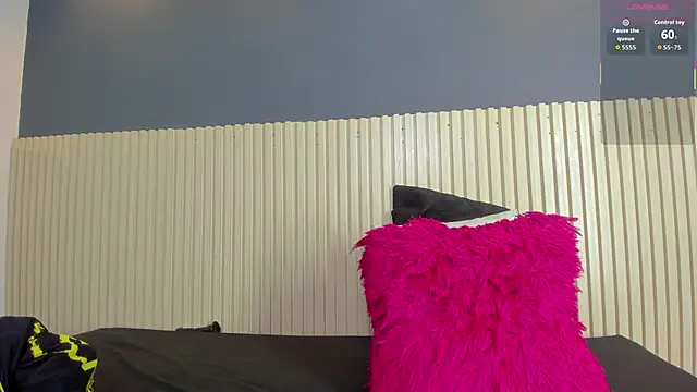 Aida-nicolle online show from 8, 11, 2025