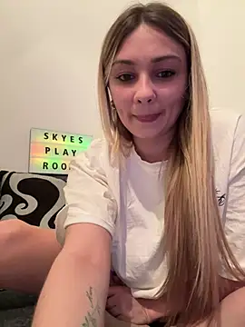 Snapshot of skyemorgan01 chatting on 23, 4, 2026 skyemorgan01 online show from 23, 4, 2026