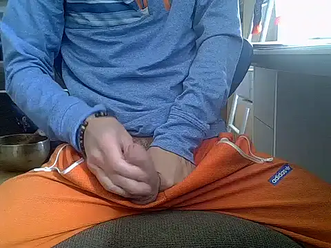 Snapshot of createur34 chatting on 10, 3, 2026 createur34 online show from 10, 3, 2026