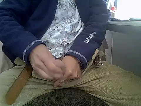 Snapshot of createur34 chatting on 26, 3, 2026 createur34 online show from 26, 3, 2026