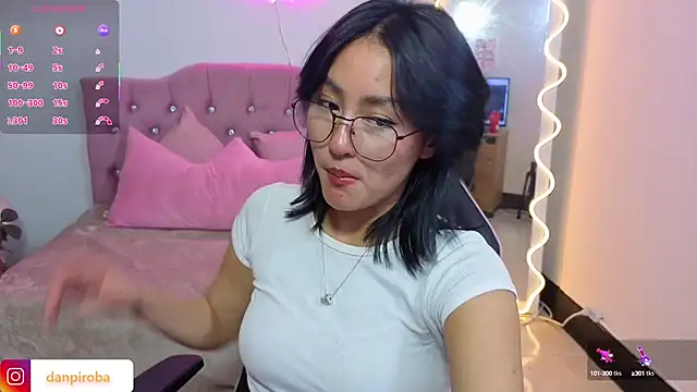 Snapshot of LUDO_KITTY_TAY chatting on 11, 10, 2025 LUDO KITTY TAY online show from 11, 10, 2025