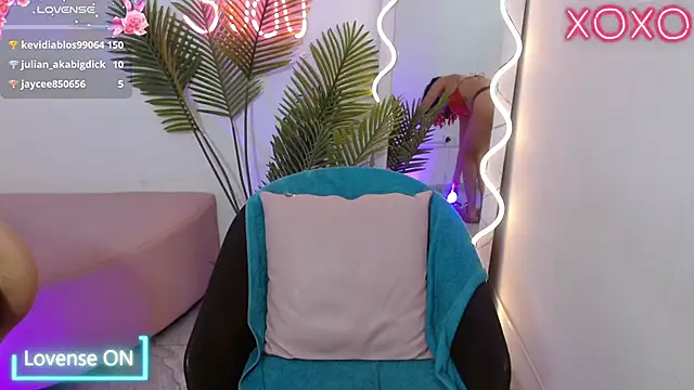 kristen tay online show from 10, 3, 2025