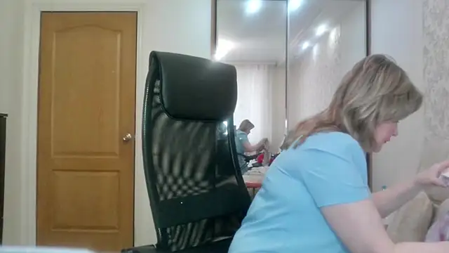 Snapshot of Victoria_secrets_ chatting on 11, 4, 2026 Victoria secrets online show from 11, 4, 2026