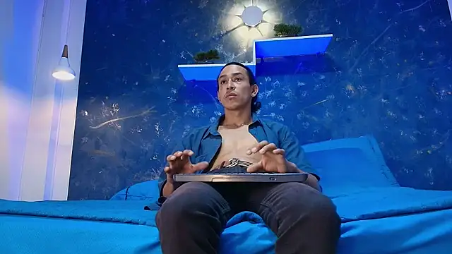 Ares Cohen online show from 3, 3, 2025