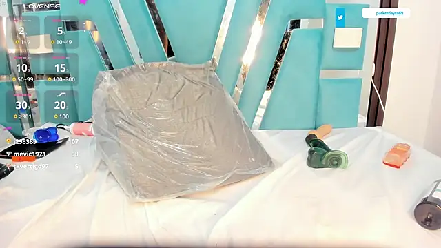 ebony valentina online show from 8, 3, 2025