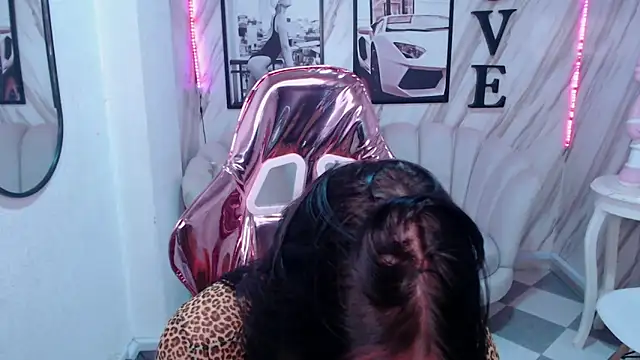 Anni acker b online show from 8, 9, 2025