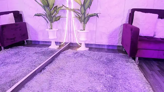 MelanieHillss online show from 3, 12, 2025