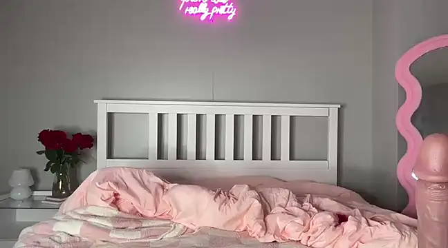 Snapshot of meggsworld chatting on 18, 2, 2025 meggsworld online show from 18, 2, 2025