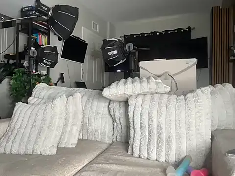 Snapshot of meggsworld chatting on 27, 11, 2025 meggsworld online show from 27, 11, 2025