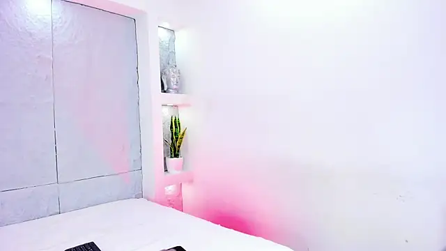 Snapshot of MiaMistrex chatting on 30, 10, 2025 MiaMistrex online show from 30, 10, 2025