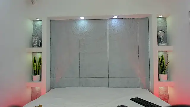 Snapshot of MiaMistrex chatting on 25, 11, 2025 MiaMistrex online show from 25, 11, 2025