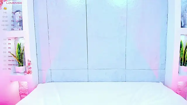 Snapshot of MiaMistrex chatting on 14, 12, 2025 MiaMistrex online show from 14, 12, 2025