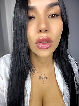 Naatalia online show from 15, 4, 2026