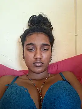 Snapshot of indianpink_lips chatting on 11, 9, 2025 indianpink lips online show from 11, 9, 2025