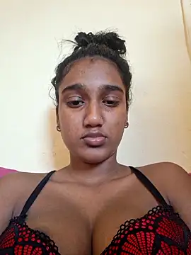 Snapshot of indianpink_lips chatting on 11, 10, 2025 indianpink lips online show from 11, 10, 2025