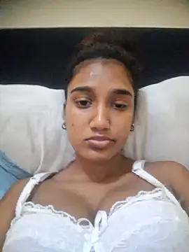 Snapshot of indianpink_lips chatting on 6, 11, 2025 indianpink lips online show from 6, 11, 2025