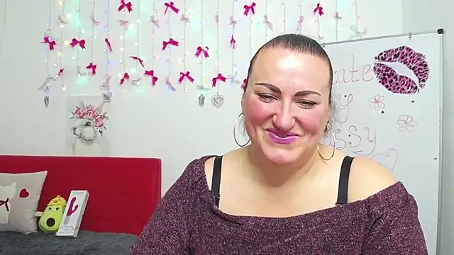 Snapshot of DianaMGG chatting on 30, 4, 2026 DianaMGG online show from 30, 4, 2026