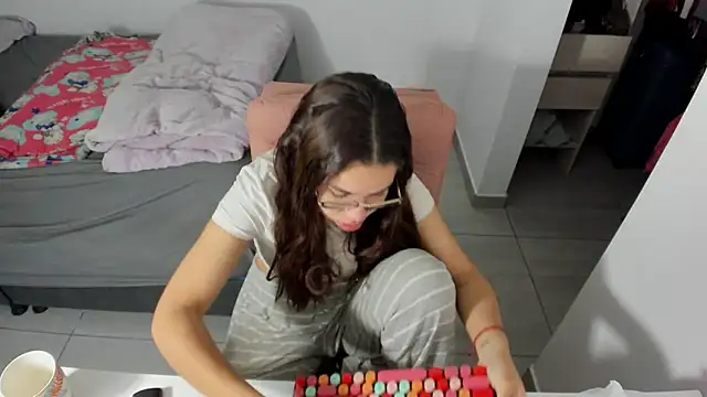 Snapshot of Greciaruiz_ chatting on 13, 5, 2026 Greciaruiz online show from 13, 5, 2026