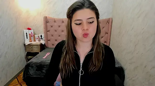 Lianngrace online show from 22, 2, 2025