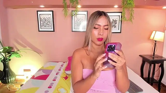 Snapshot of SofiaBennett_ chatting on 4, 5, 2026 SofiaBennett online show from 4, 5, 2026
