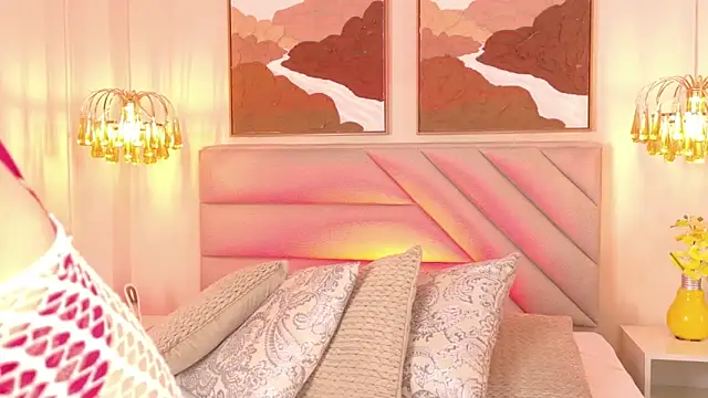 Snapshot of AmberHudson chatting on 22, 11, 2025 AmberHudson online show from 22, 11, 2025