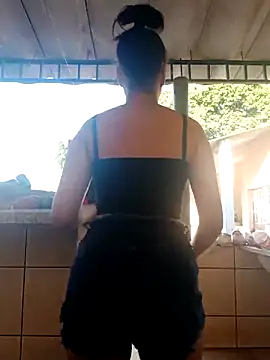 Snapshot of gatinha_18 chatting on 10, 9, 2025 gatinha 18 online show from 10, 9, 2025