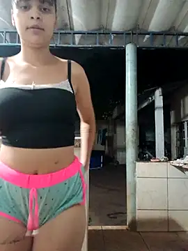 Snapshot of gatinha_18 chatting on 20, 9, 2025 gatinha 18 online show from 20, 9, 2025