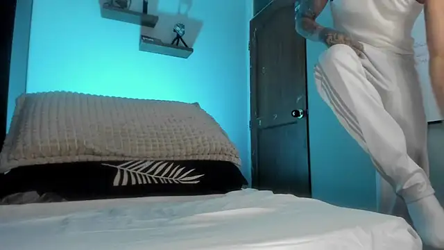 K cique online show from 23, 10, 2025