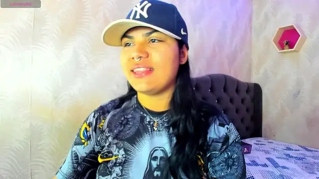 Snapshot of melany_rouse18 chatting on 17, 1, 2026 melany rouse18 online show from 17, 1, 2026