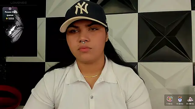 Snapshot of melany_rouse18 chatting on 3, 2, 2026 melany rouse18 online show from 3, 2, 2026