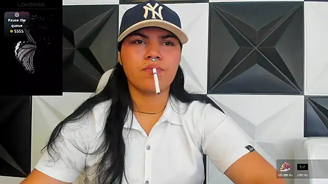 Snapshot of melany_rouse18 chatting on 6, 2, 2026 melany rouse18 online show from 6, 2, 2026