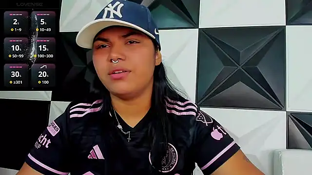 Snapshot of melany_rouse18 chatting on 14, 2, 2026 melany rouse18 online show from 14, 2, 2026