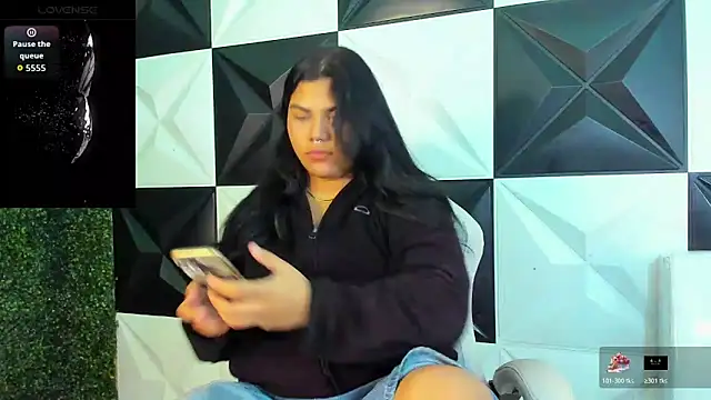 Snapshot of melany_rouse18 chatting on 6, 3, 2026 melany rouse18 online show from 6, 3, 2026