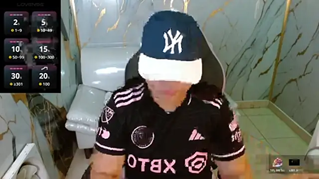 Snapshot of melany_rouse18 chatting on 18, 3, 2026 melany rouse18 online show from 18, 3, 2026