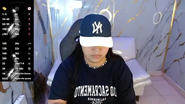 Snapshot of melany_rouse18 chatting on 23, 3, 2026 melany rouse18 online show from 23, 3, 2026