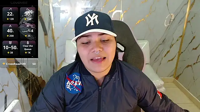 Snapshot of melany_rouse18 chatting on 6, 4, 2026 melany rouse18 online show from 6, 4, 2026