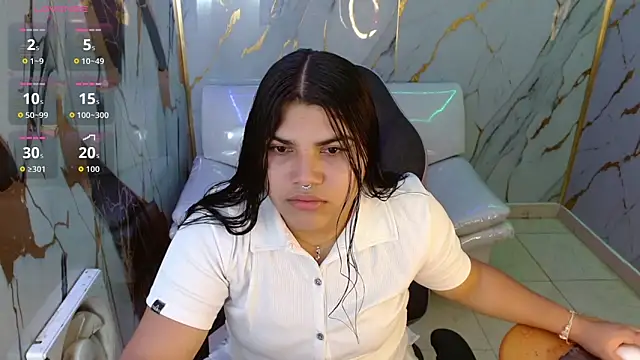 Snapshot of melany_rouse18 chatting on 9, 4, 2026 melany rouse18 online show from 9, 4, 2026