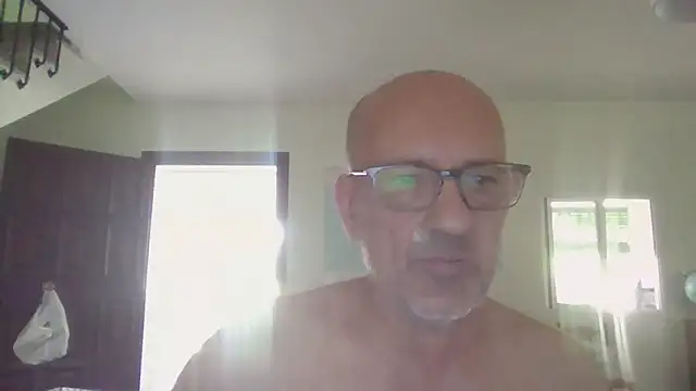 Snapshot of llopaco chatting on 7, 7, 2026 llopaco online show from 7, 7, 2026