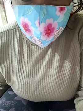 Snapshot of Loly2025 chatting on 18, 2, 2025 Loly2025 online show from 18, 2, 2025