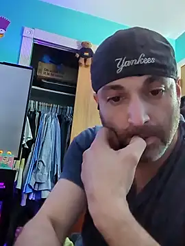 Snapshot of Novabear6996 chatting on 21, 12, 2025 Novabear6996 online show from 21, 12, 2025